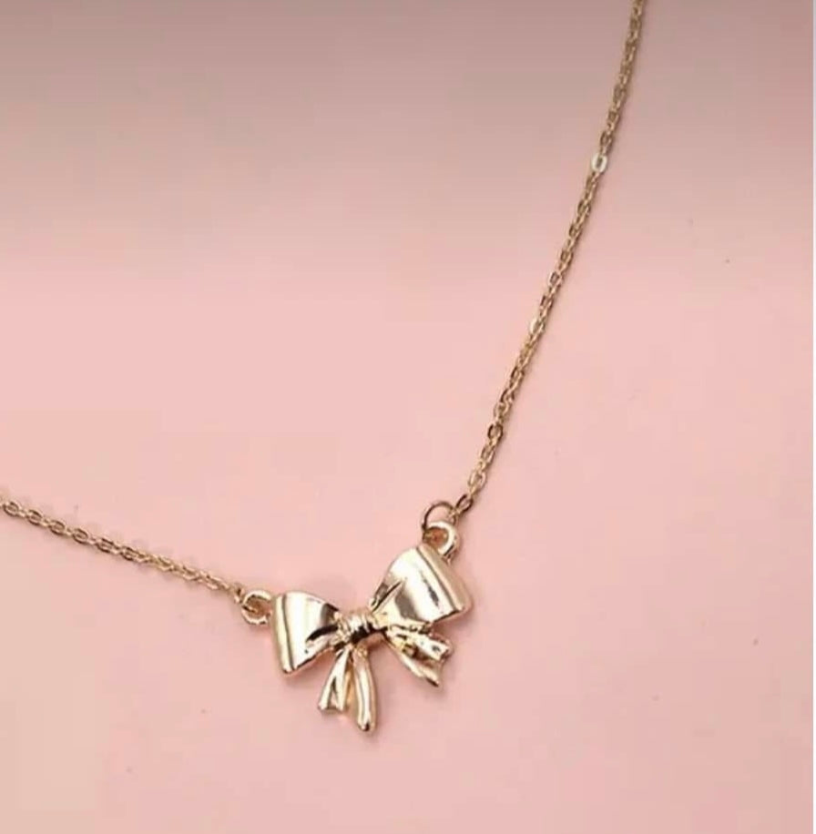 Bow Necklace π